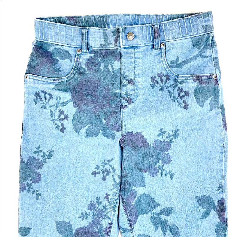 New denim leggings w/printed flowers by HUE. SizeS - Picture 3 of 10